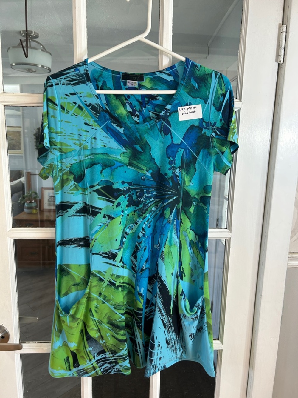 L52      Pretty Woman Teal and Blue Abstract Palm Print Tunic